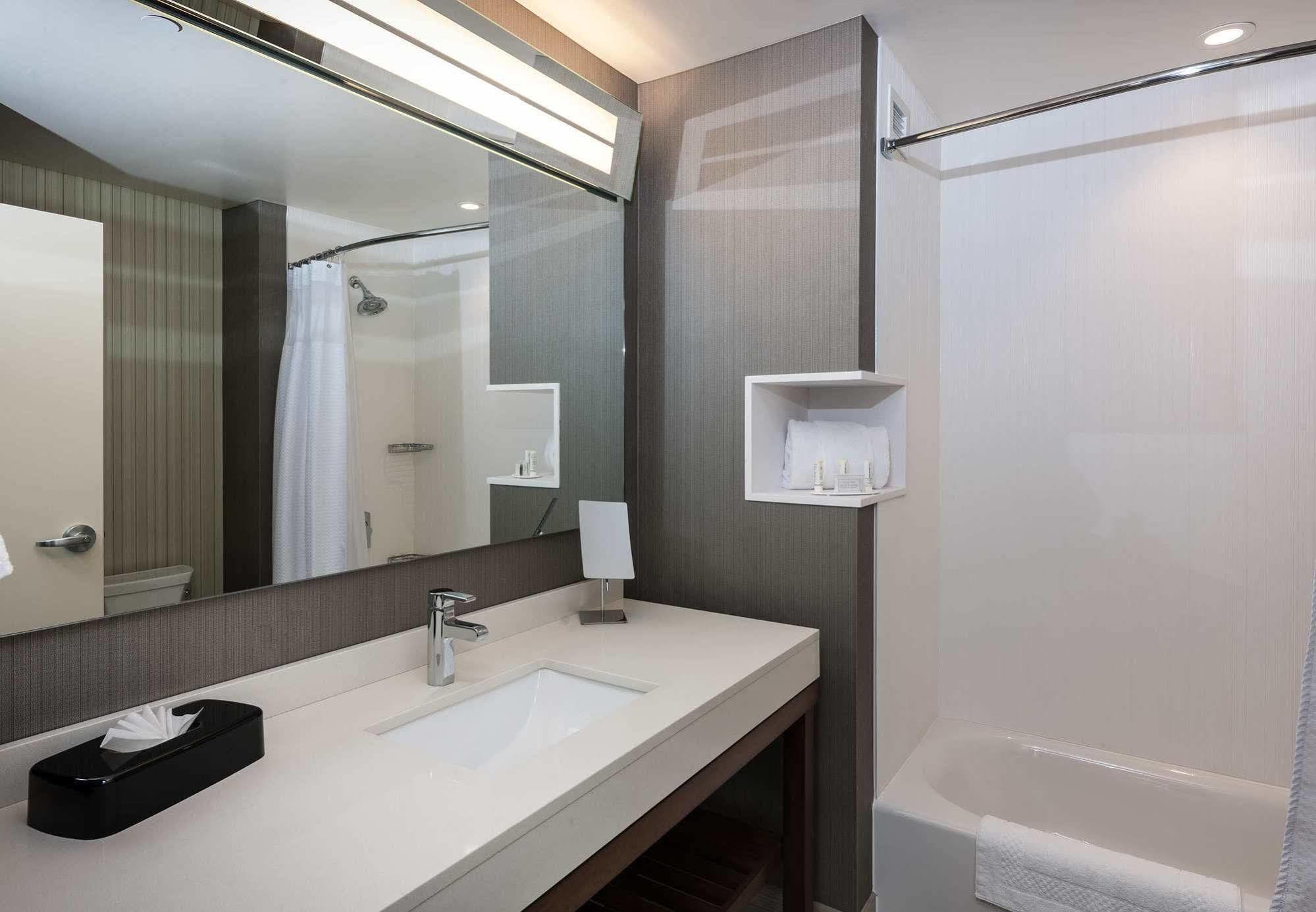 Hotel Courtyard By Marriott Boston Littleton Exterior foto
